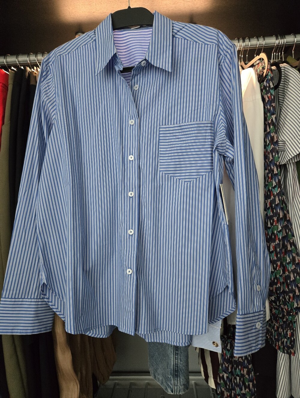 Good American Blue and White Striped Women's Button-Up Blouse - Picture 3 of 6